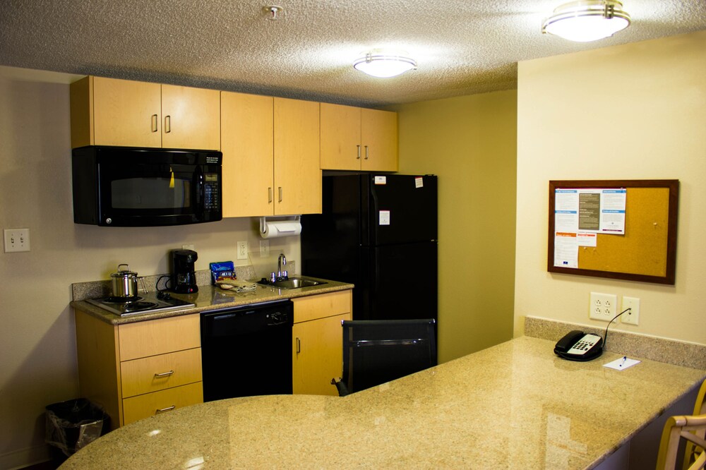 Candlewood Suites Wilson by IHG - photo 5