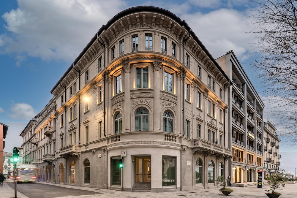 Palazzo San Gottardo Lake Como a Radisson Collection — 5-Star Luxury Hotel in Como, Italy