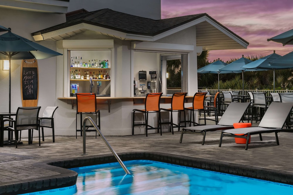 Hilton Garden Inn Cocoa Beach Oceanfront - photo 23