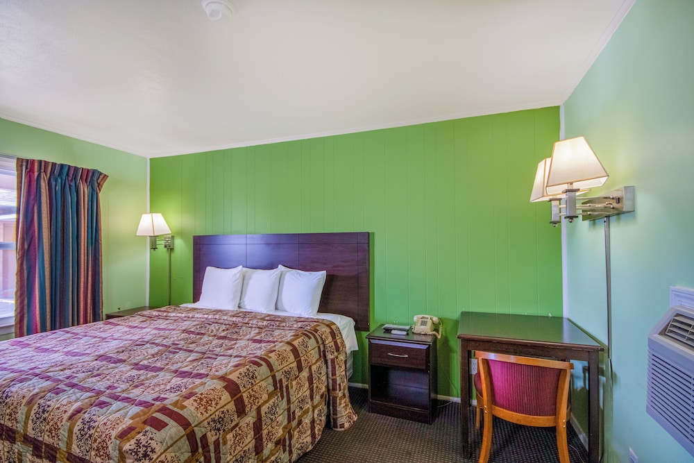 OYO Travelier Motel - photo 31