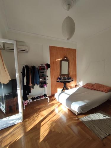 Zizi room — Athens — photo 2