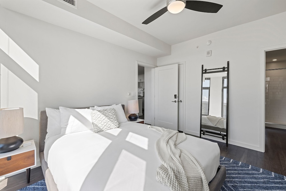 Placemakr Marymount Ballston - photo 25