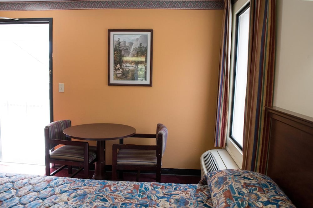 Rodeway Inn Augusta West Fort Gordon - photo 23