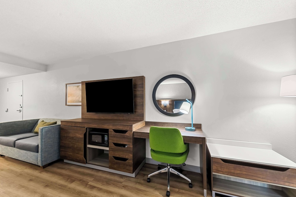 Hampton Inn Chattanooga North Ooltewah - photo 31