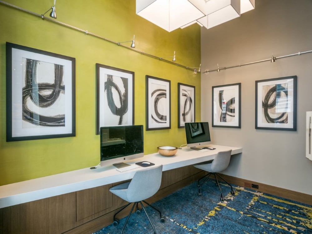 Bluebird Suites near Chevy Chase - photo 33