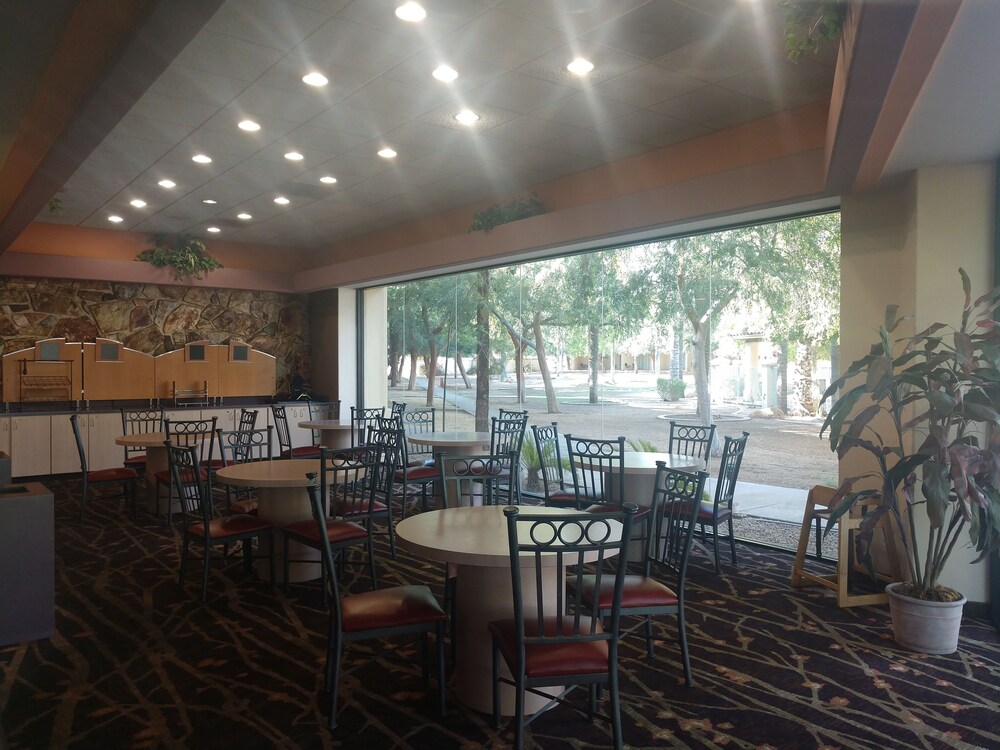 Windemere Hotel and Conference Center - photo 22