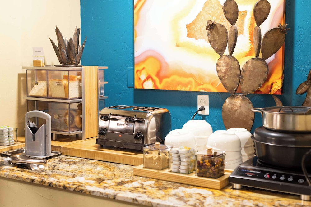 DoubleTree Suites by Hilton Tucson Williams Center - photo 49