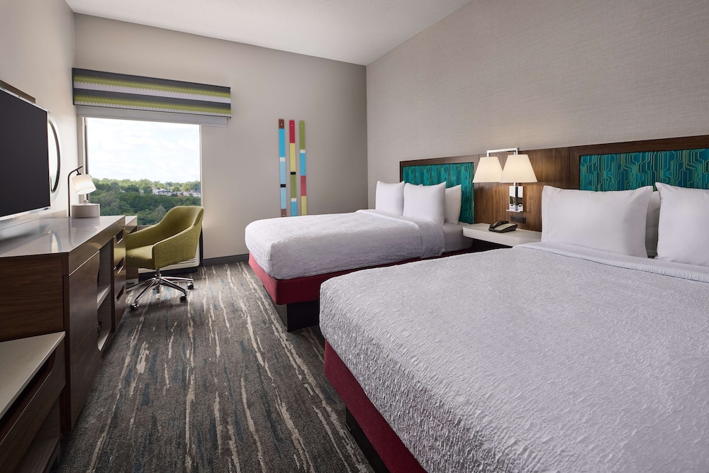 Hampton Inn Massillon - photo 8