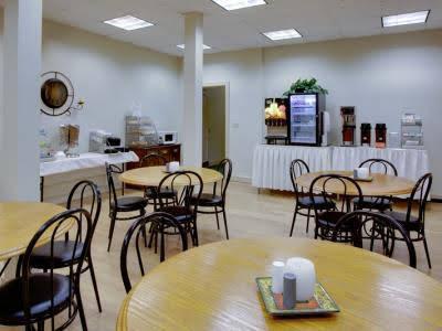 IHG Army Hotels Carlisle Barracks - photo 13