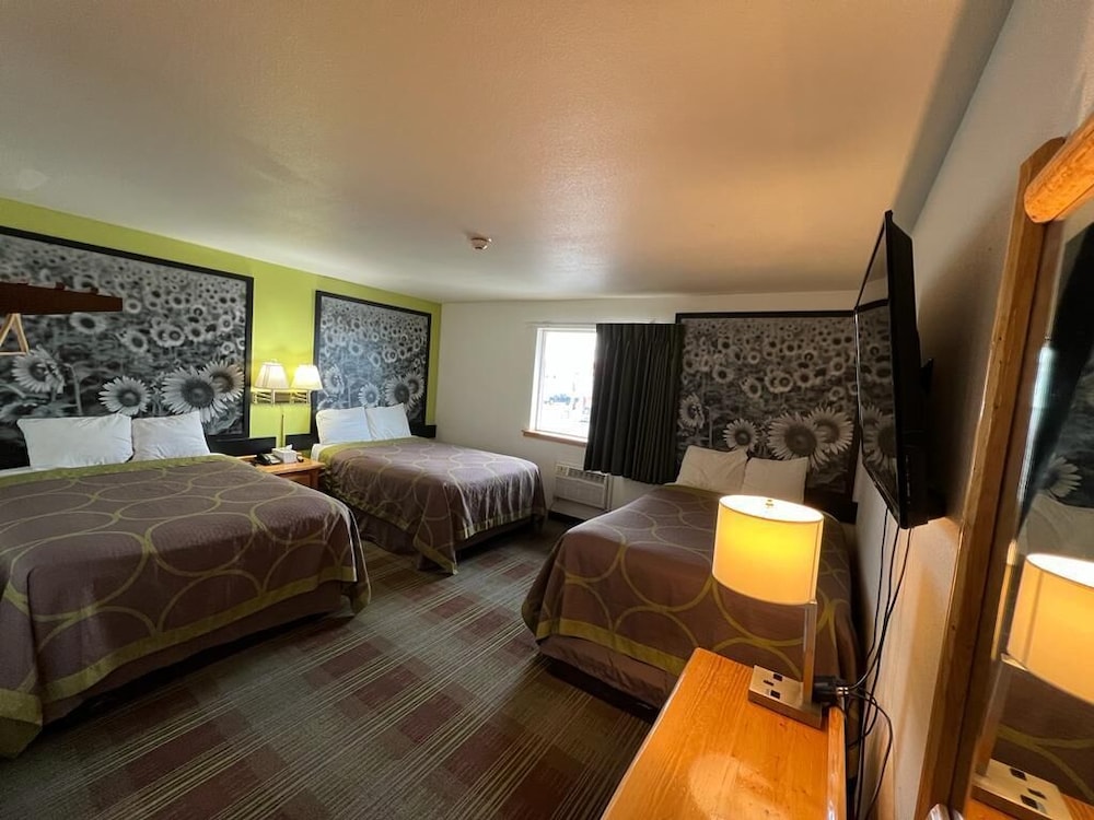Super 8 by Wyndham Powell - photo 14