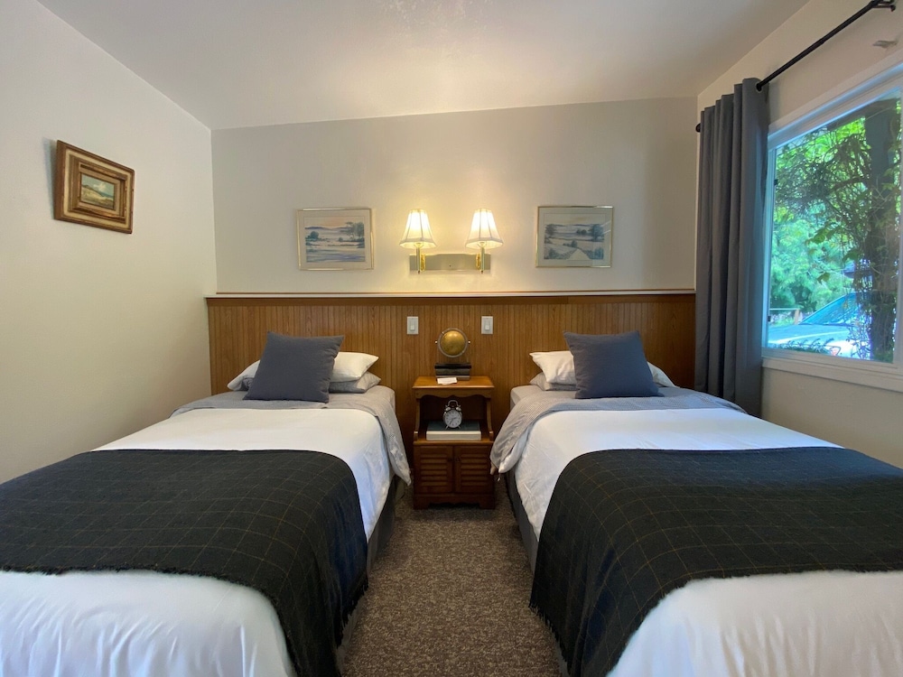 Emerald Valley Inn - photo 10