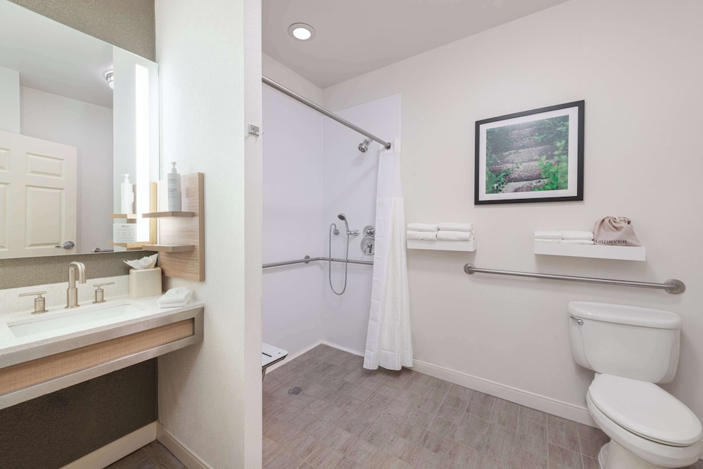 Hilton Garden Inn St. Charles - photo 33