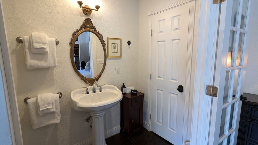 The 1890 Freeman House - photo 59
