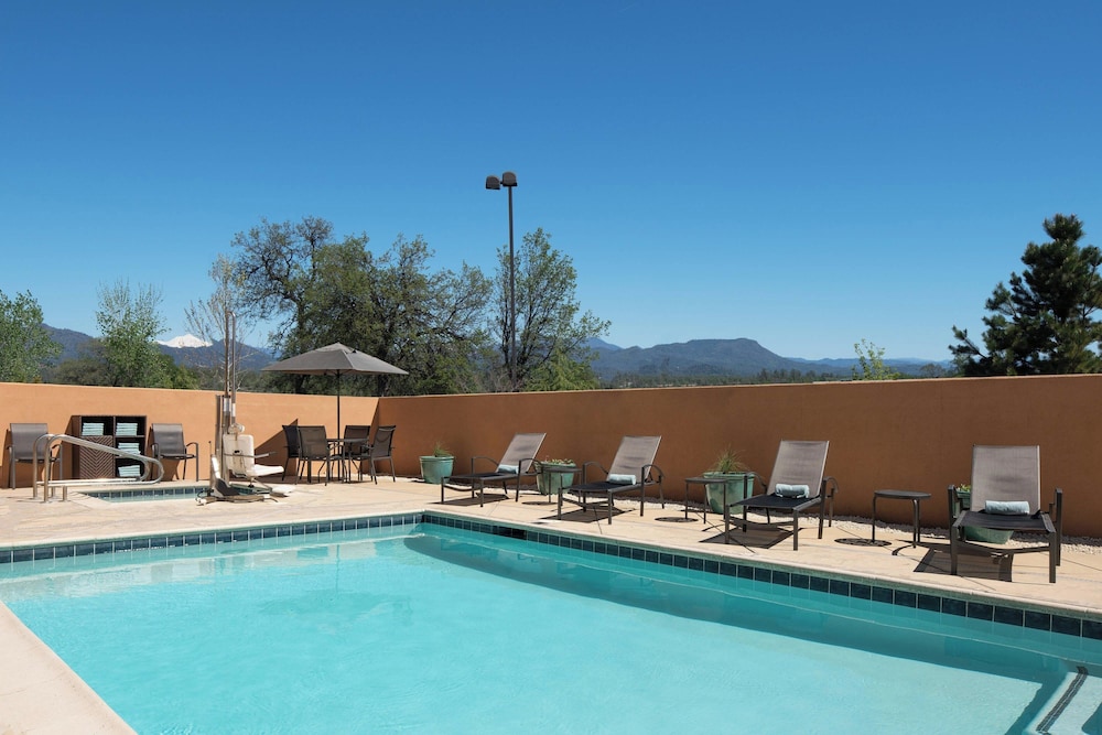 Fairfield Inn & Suites by Marriott Redding - photo 27