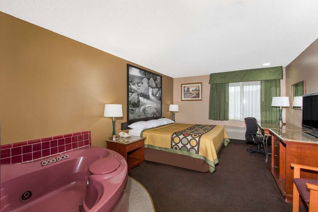 Super 8 by Wyndham Baker City - photo 33