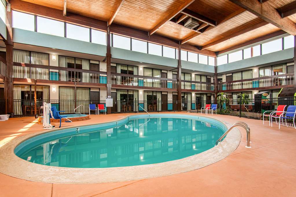 Quality Inn Arkansas City North - photo 22
