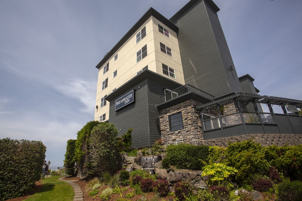 Shearwater Inn - photo 28