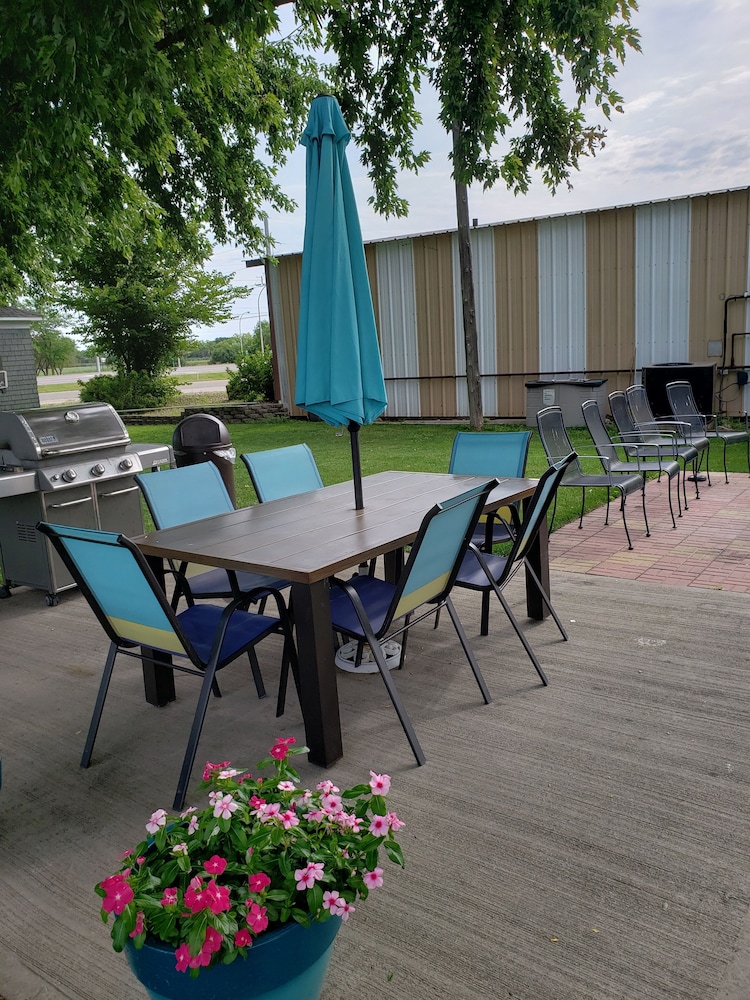 Viking Motel Montevideo - photo 2