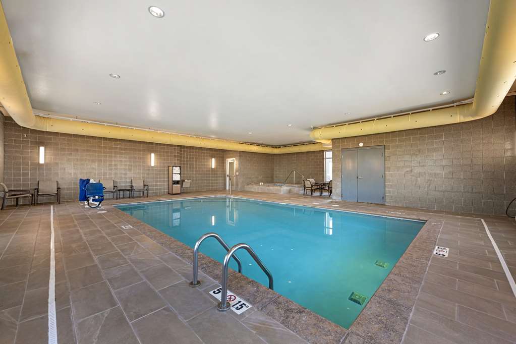Best Western Plus Lakeview Hotel - photo 41
