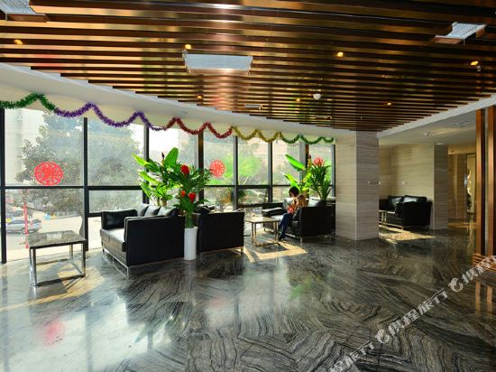 Gulong Hotel in Hanzhong, People's Republic of China