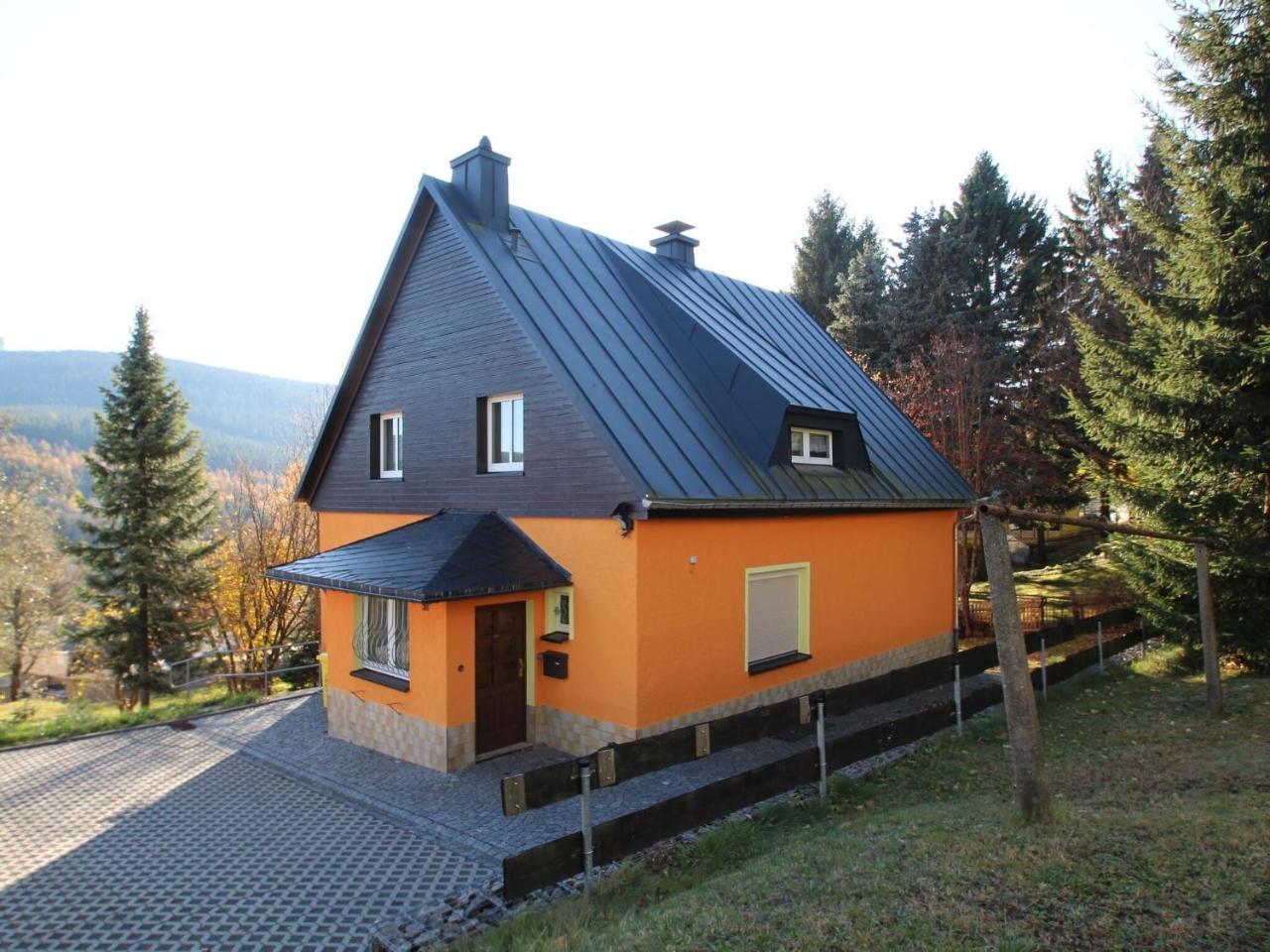 Ferienhaus Oberwiesenthal — 4-Star Luxury Hotel in Kurort Oberwiesenthal, Germany