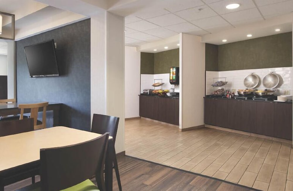 Fairfield Inn & Suites by Marriott Edmond - photo 28