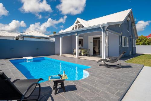 Villa Sunnydays — 4-Star Luxury Hotel in Sainte-Anne, Guadeloupe