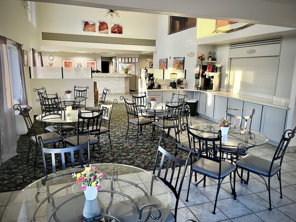 North Shore Inn at Lake Mead - photo 15