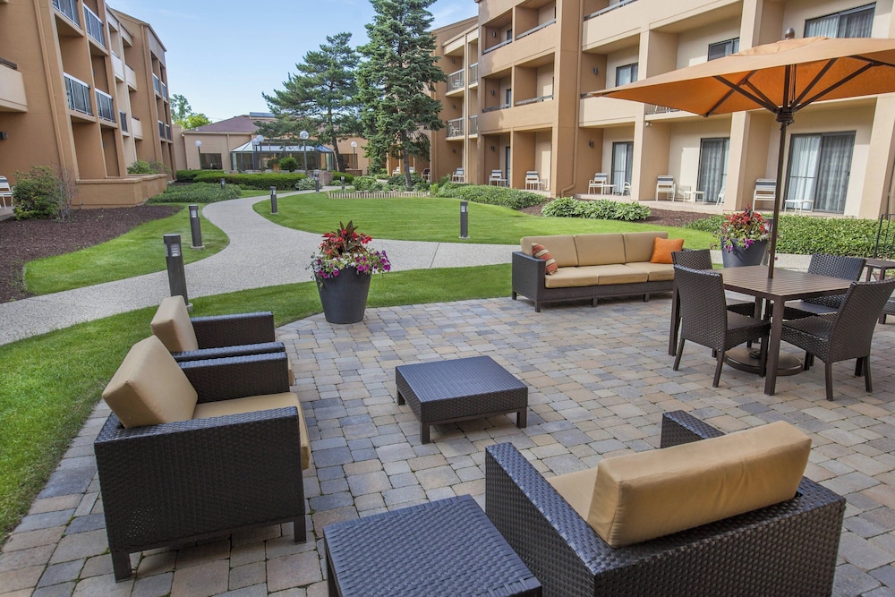 Courtyard by Marriott Chicago Highland Park Northbrook - photo 39