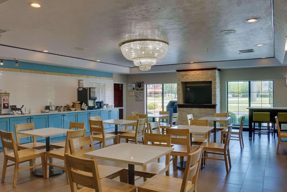 Country Inn & Suites by Radisson Savannah Gateway GA - photo 24