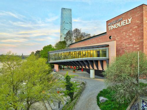 Special EiNSTEiN II Apartment Basel Messe Kleinbasel 10 STAR — 4-Star Luxury Hotel in Basel, Switzerland