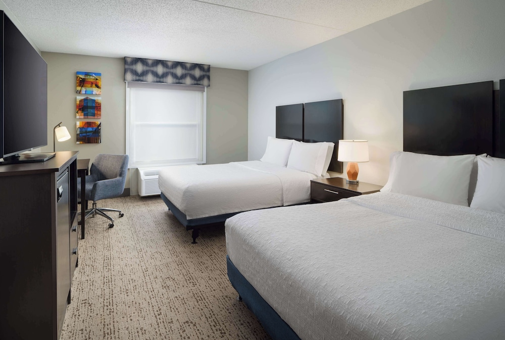 Hampton Inn & Suites Memphis East Germantown Area - photo 16