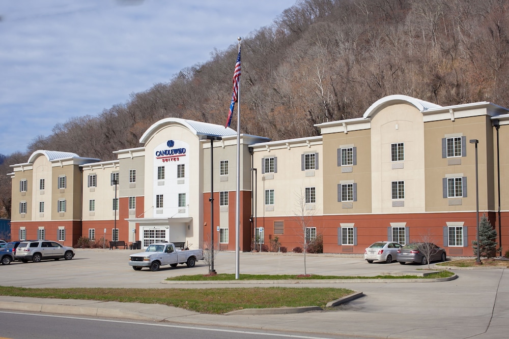 Candlewood Suites Logan by IHG - photo 18