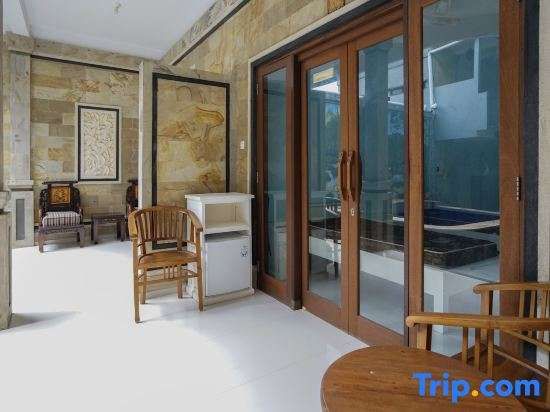 Dive & Dwell Tulamben