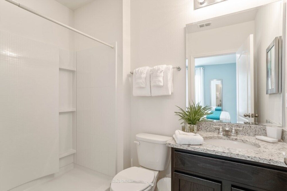 Lovely 4 Bed Pool Hm at Solterra Resort - photo 27