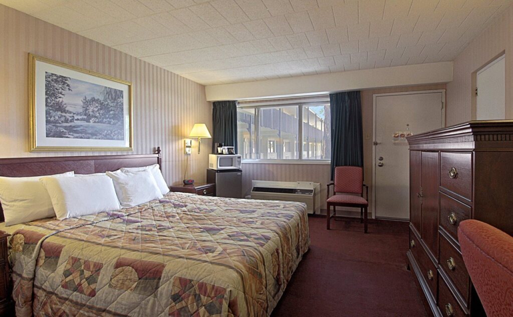 Days Inn - carbon neutral hotel in Lancaster