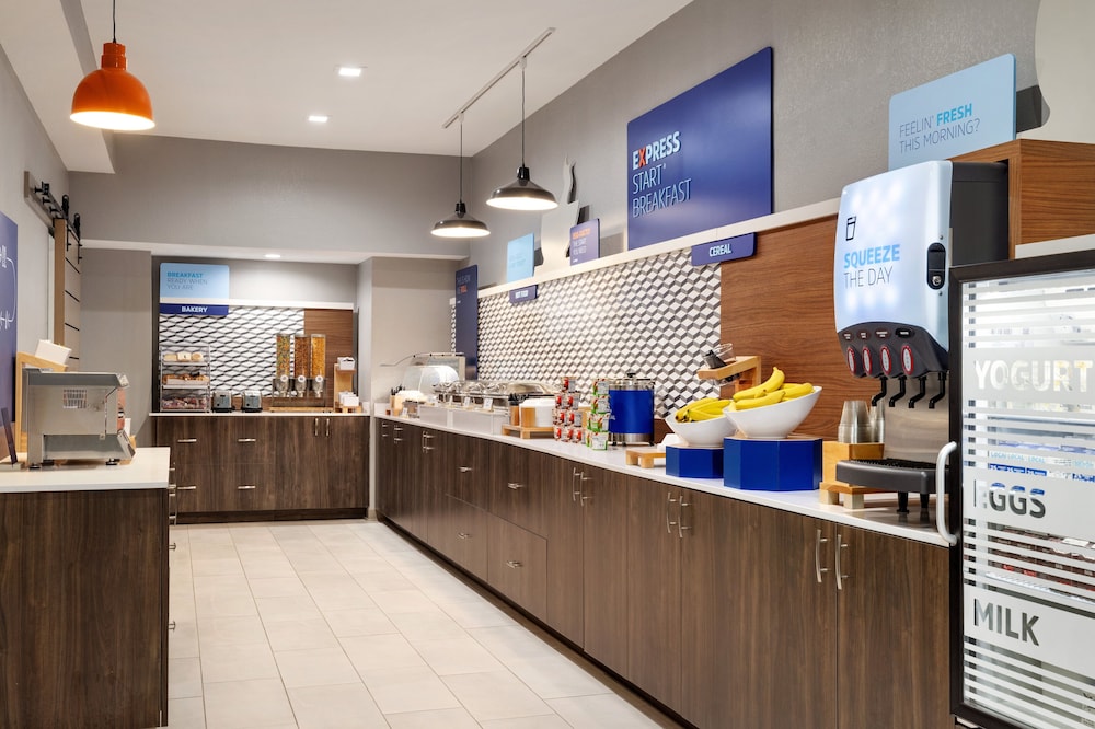 Holiday Inn Express & Suites Opelousas by IHG - photo 27
