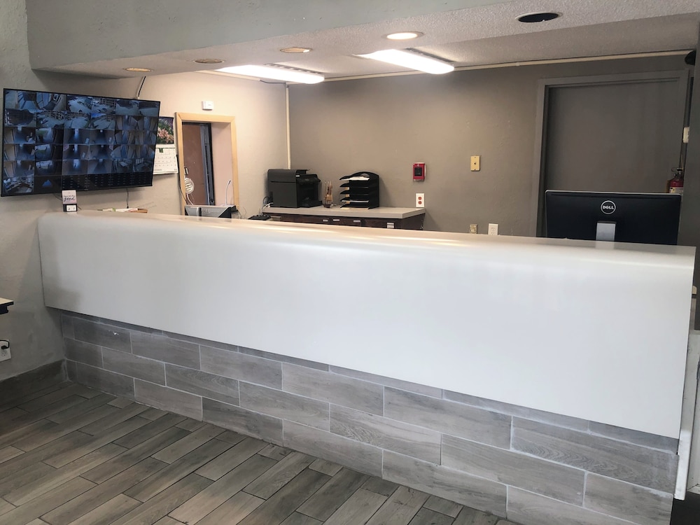 American Inn and Suites Atlanta Airport Jonesboro I 75 - photo 3