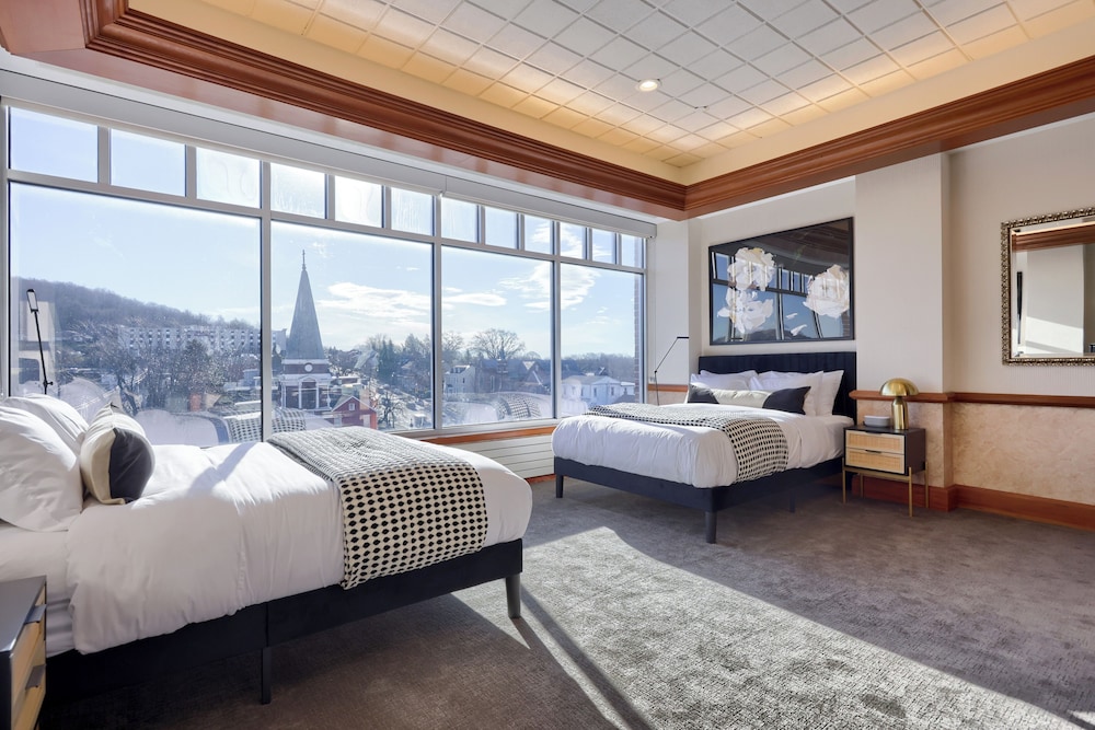The Executive Suites and Venue - photo 59