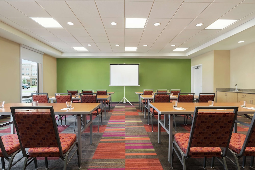Home2 Suites by Hilton Savannah Airport - photo 31