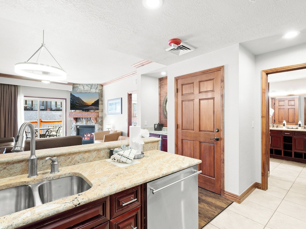 Canyons Village Condos by All Seasons Resort Lodging - photo 34