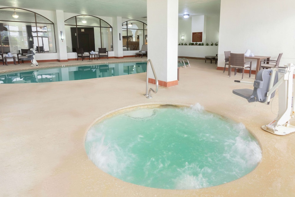 Embassy Suites by Hilton Tulsa I 44 - photo 36