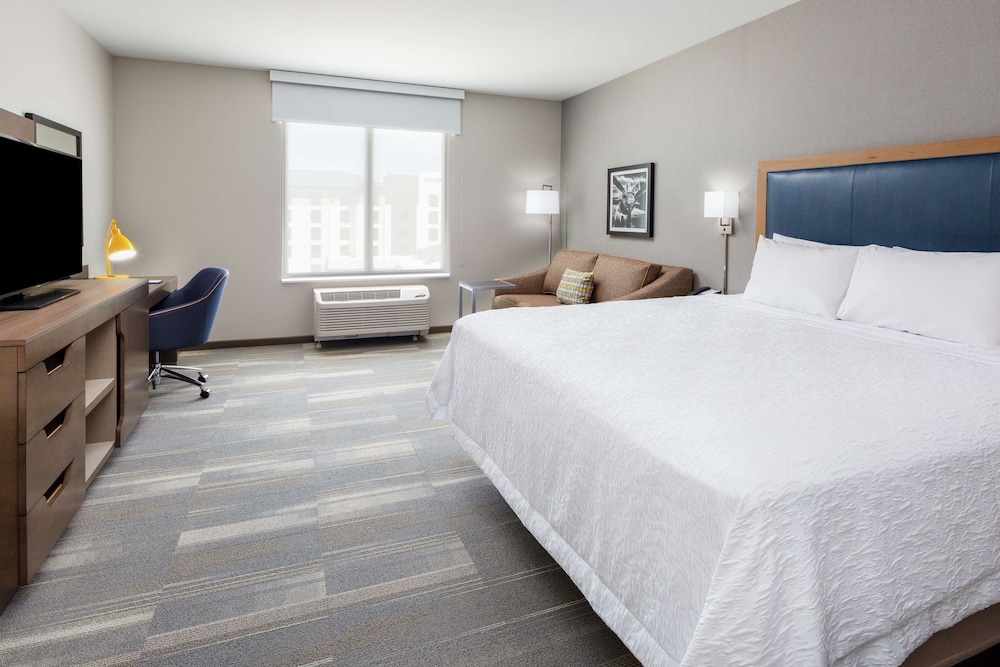 Hampton Inn & Suites San Diego Airport Liberty Station - photo 29