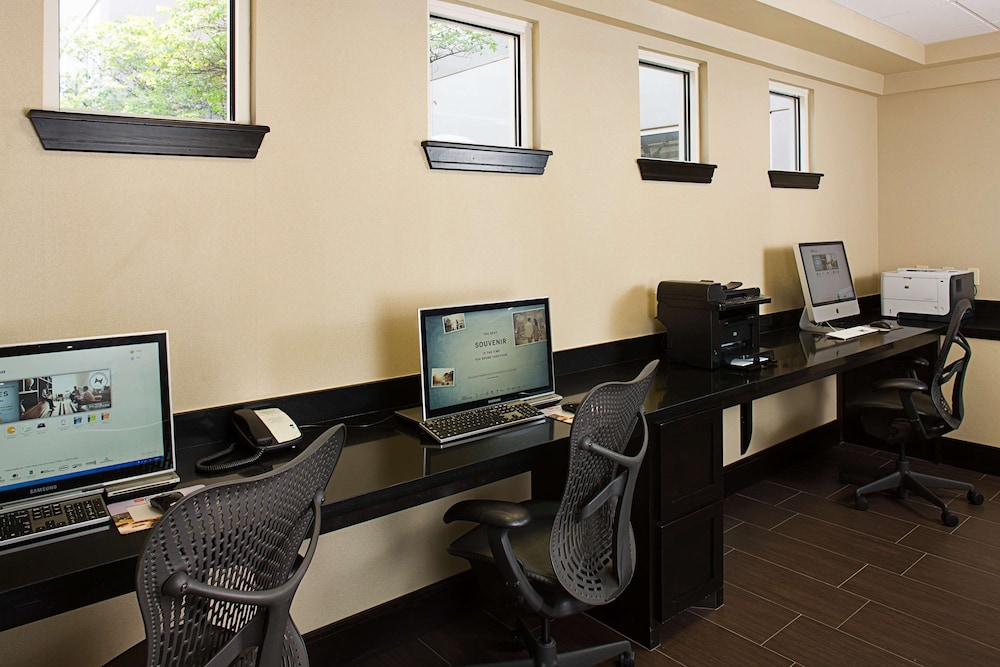 Hilton Garden Inn DFW Airport South - photo 42