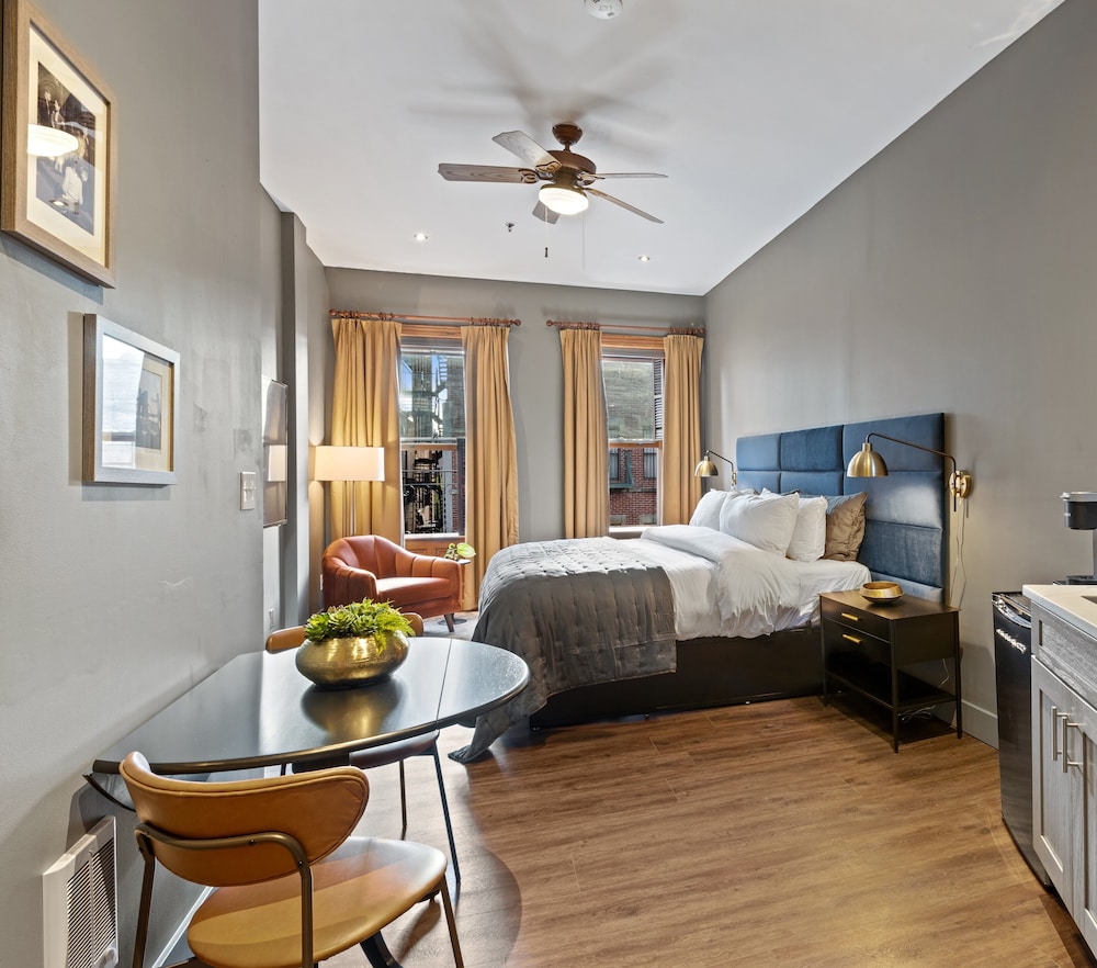 The Historic Blue Moon Hotel NYC - photo 20