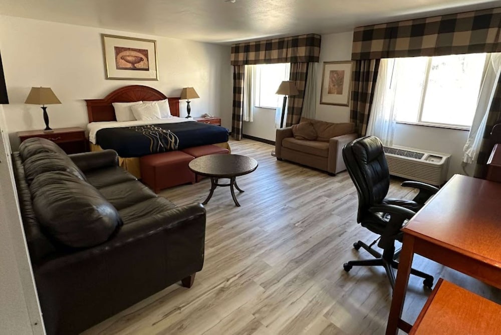 Wingate by Wyndham Eagle Vail Valley - photo 12