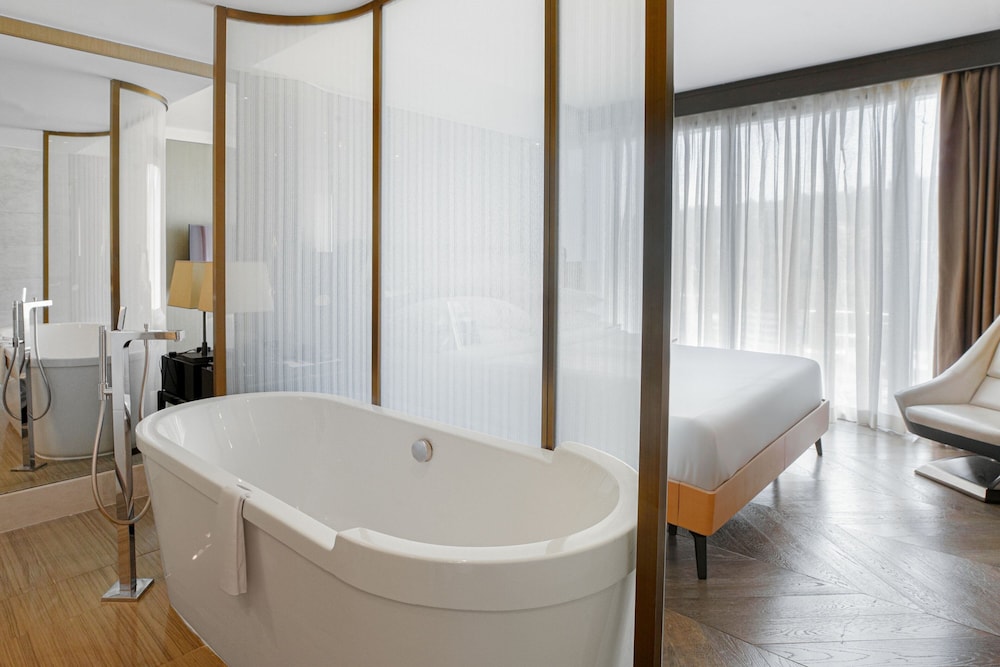 Sheraton Universal Hotel - photo 63