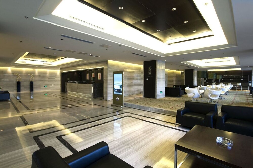 New Town Hotel Nanjing — 4-Star Luxury Hotel in Nanjing, People's Republic of China
