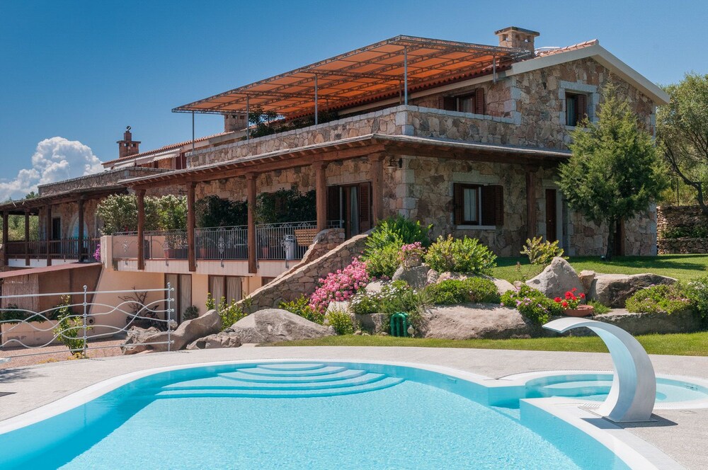 S'Alzola — 4-Star Luxury Hotel in Olbia, Italy