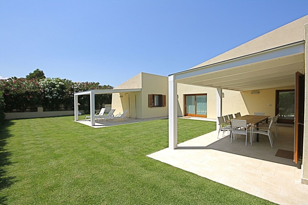Villa Franca — 4-Star Luxury Hotel in San Teodoro, Italy